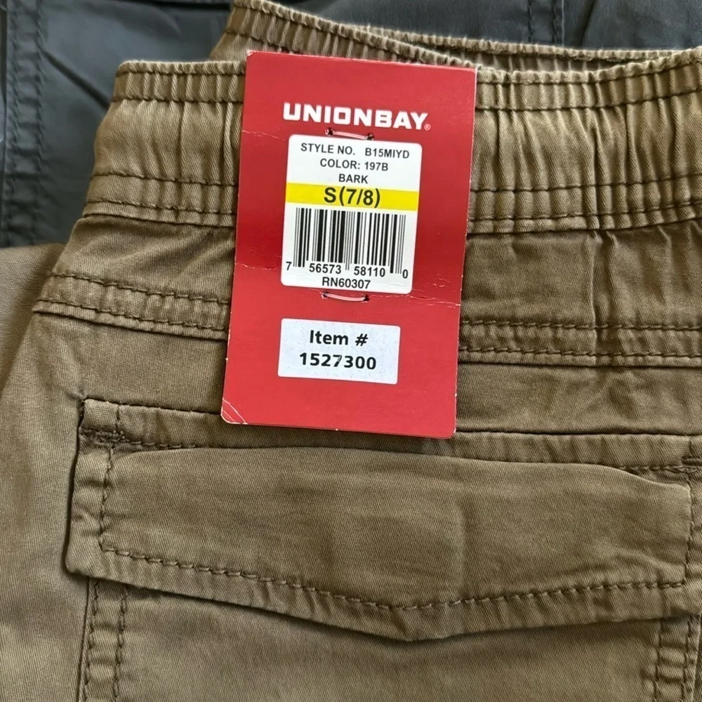 Unionbay Green, gray, khaki size 7/8 Small School Uinform